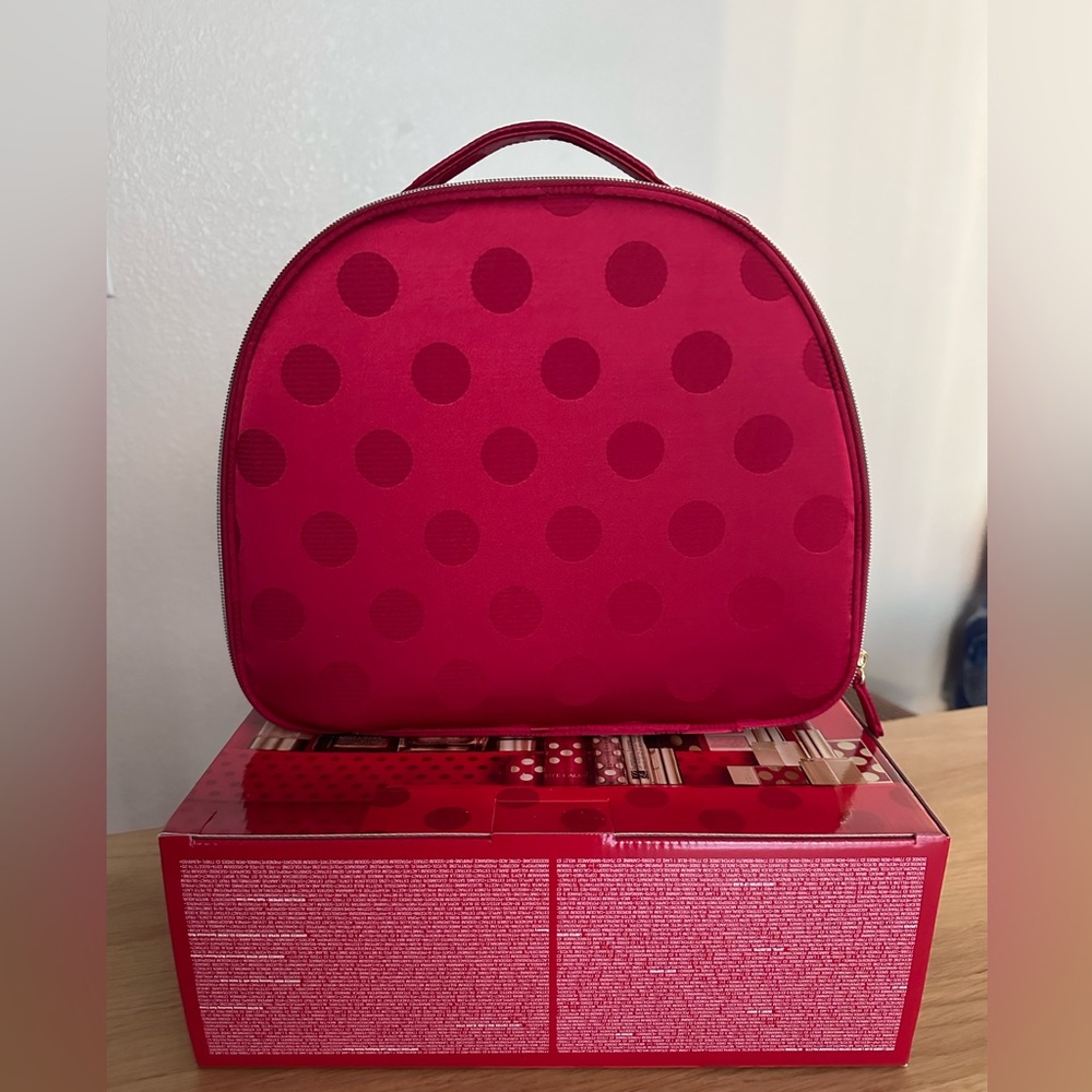Estee lauder Cosmetic Case - Picture 2 of 8